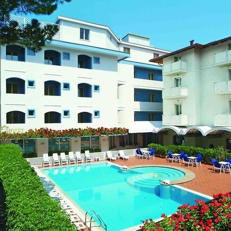 Hotel Ricchi Rimini Eksteriør bilde