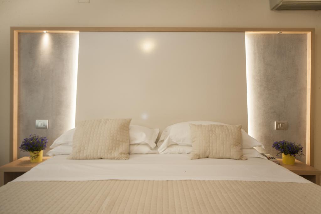 Hotel Ricchi Rimini Eksteriør bilde