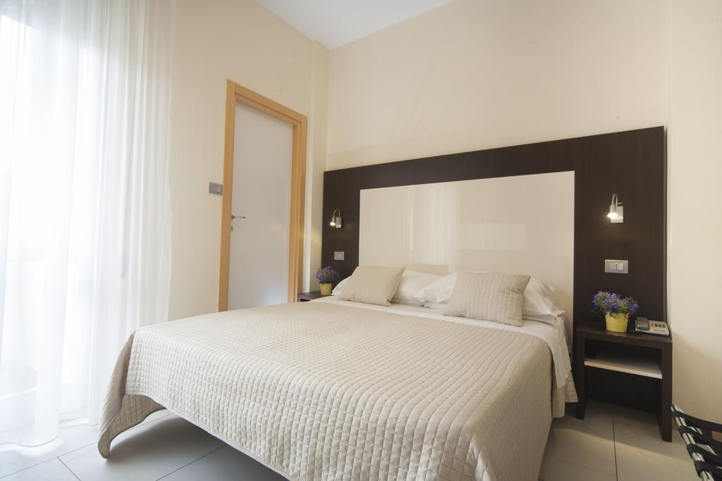 Hotel Ricchi Rimini Eksteriør bilde